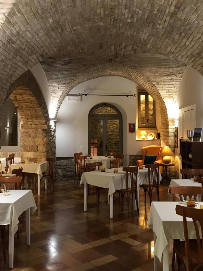 Hotel La Fortezza Assisi Ngoại thất bức ảnh