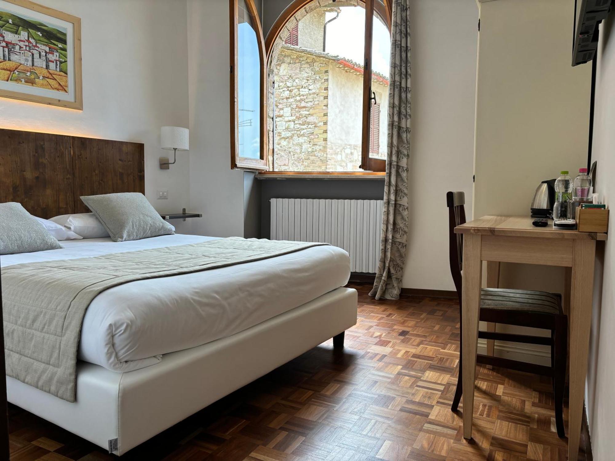 Hotel La Fortezza Assisi Ngoại thất bức ảnh