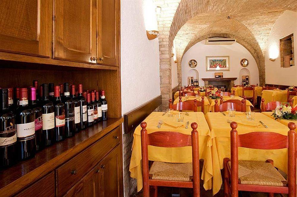 Hotel La Fortezza Assisi Ngoại thất bức ảnh